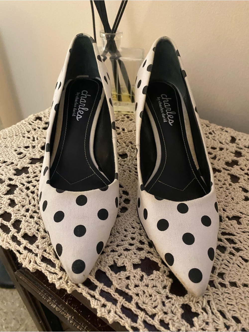 Charles By Charles David White Pumps with Black Polka Dots